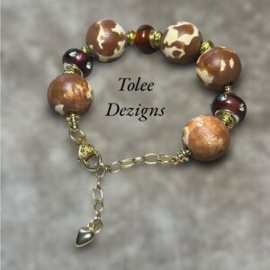 Earthy Elegance: 10-inch Artisan Bead Bracelet"